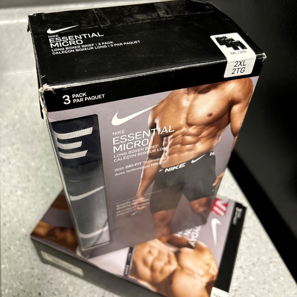 Nike Men's Dry-Fit Essential Micro Stretch 2XL - Picture 2 of 2